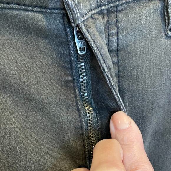 Free People We The Free Charcoal Gray Wash 5 Pocket Style Jeans Size 26 - Picture 6 of 9
